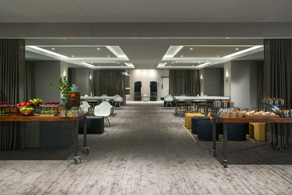 Renaissance Des Moines Savery Hotel