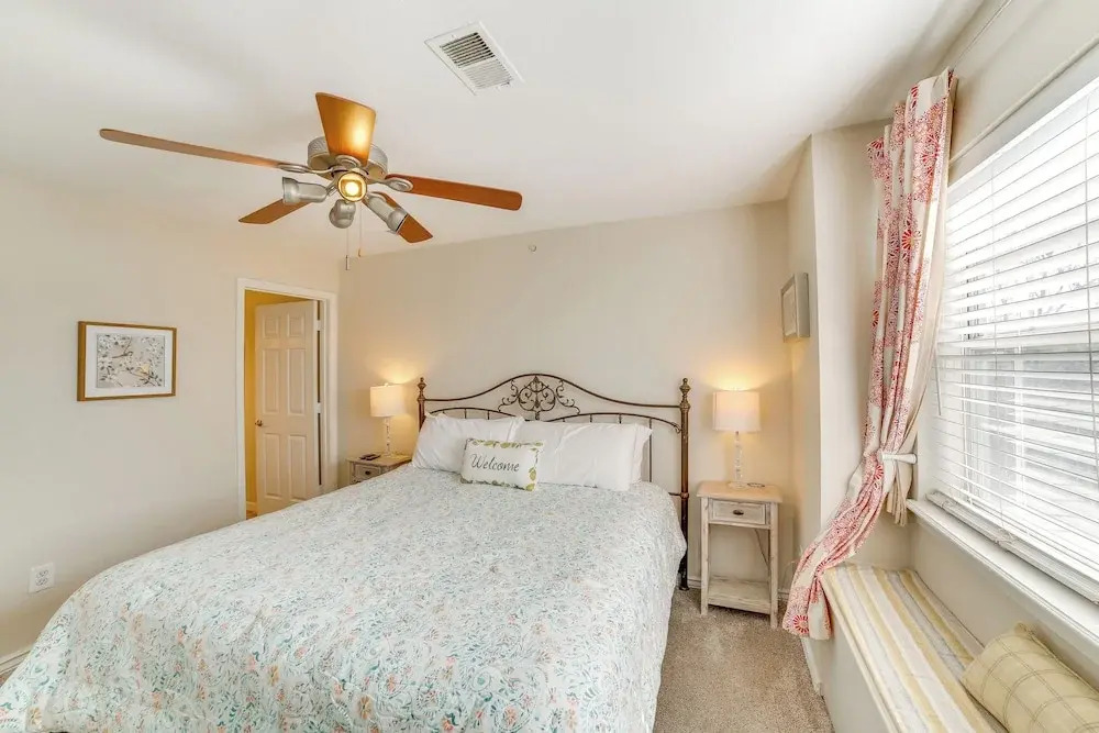 Branson Condo w/ Balcony, Near Silver Dollar City!