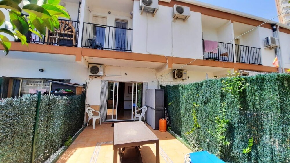 Two Bedroom Townhouse Bungalow In A Secure Complex In Benidorm Free Wifi