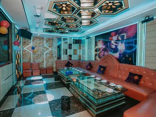 Xunfa Hotel (Huian County Government Gymnasium Branch)