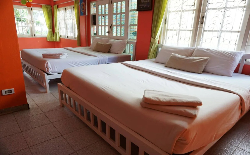 Baan Rinrak Koh Larn บ้านรินรักษ์ เกาะล้าน
