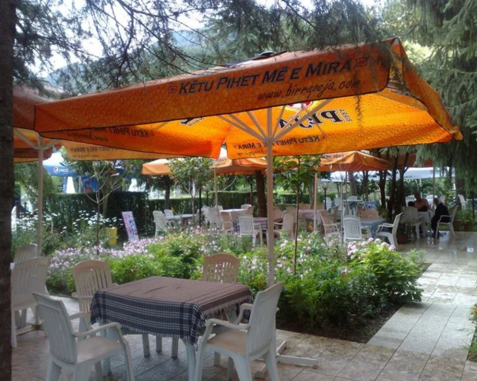 Riza Hotel