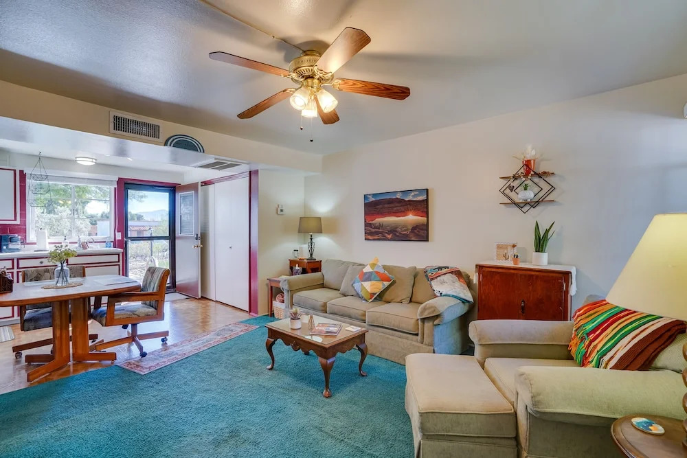 Gorgeous Green Valley Getaway w/ Community Pools!