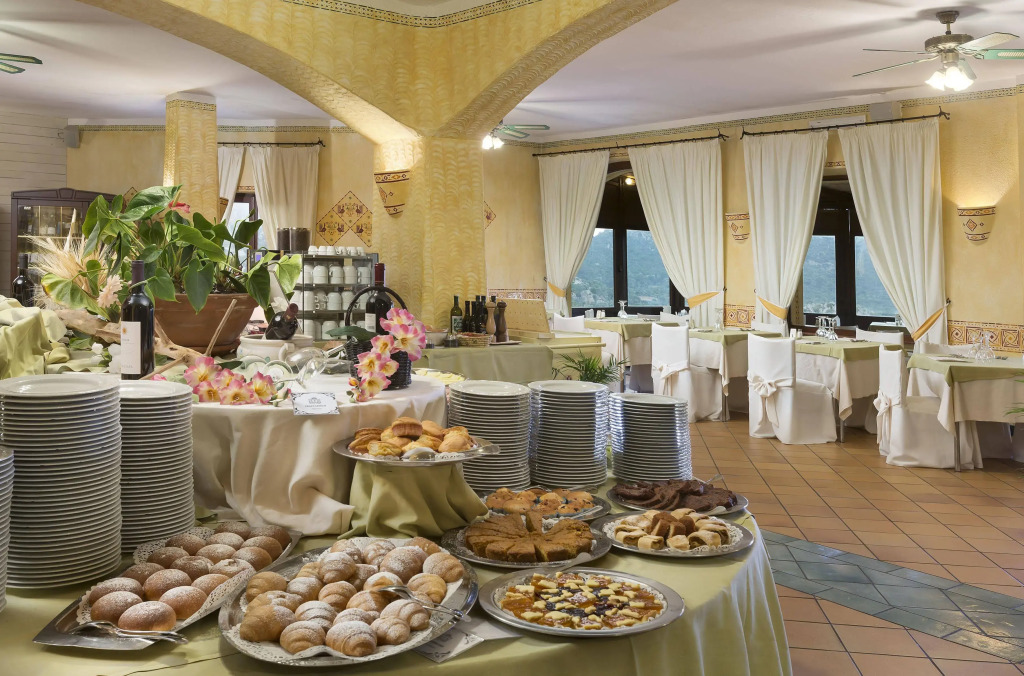 Hotel Rocce Sarde