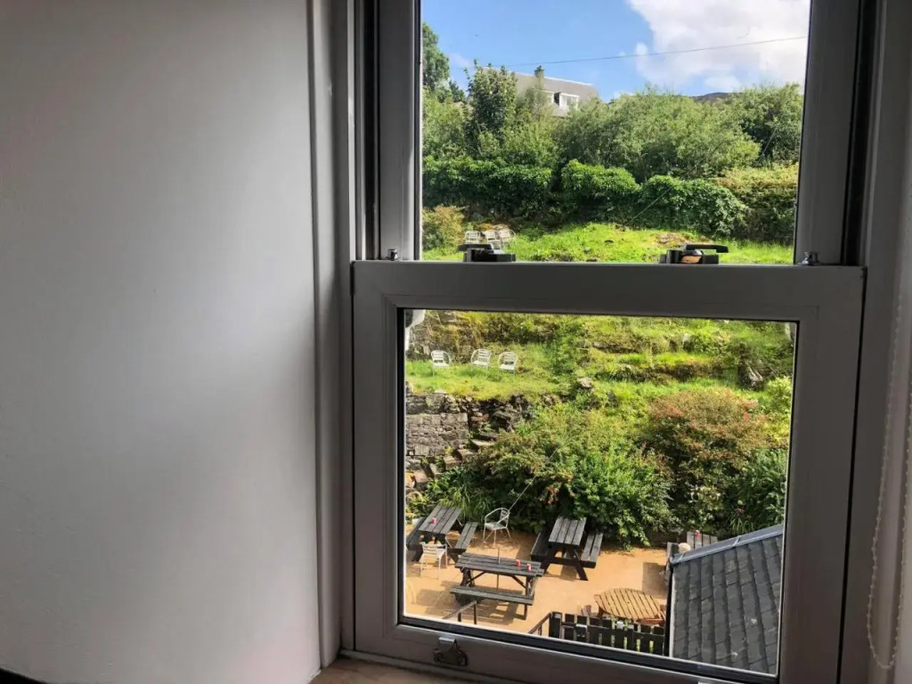 The Tarbert Hotel