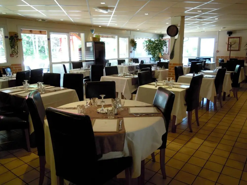 Logis Hotel Restaurant Bagatelle - 51530 Dizy