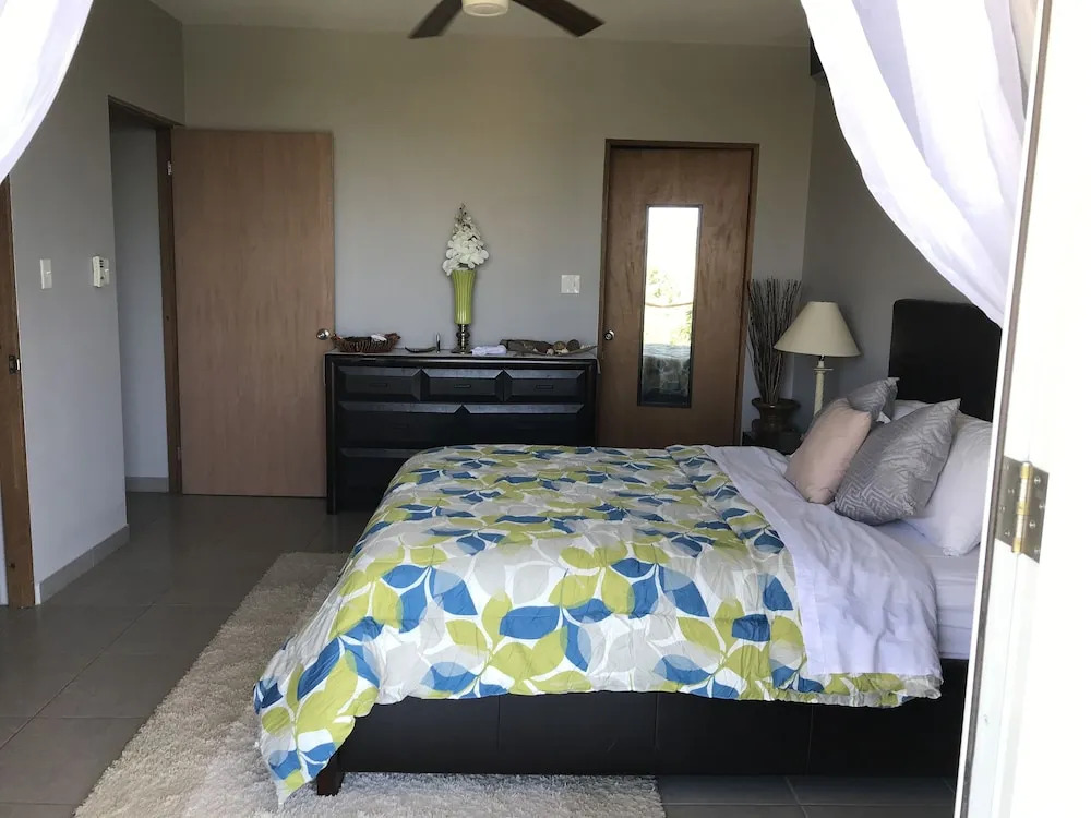 Mango Hill Retreat