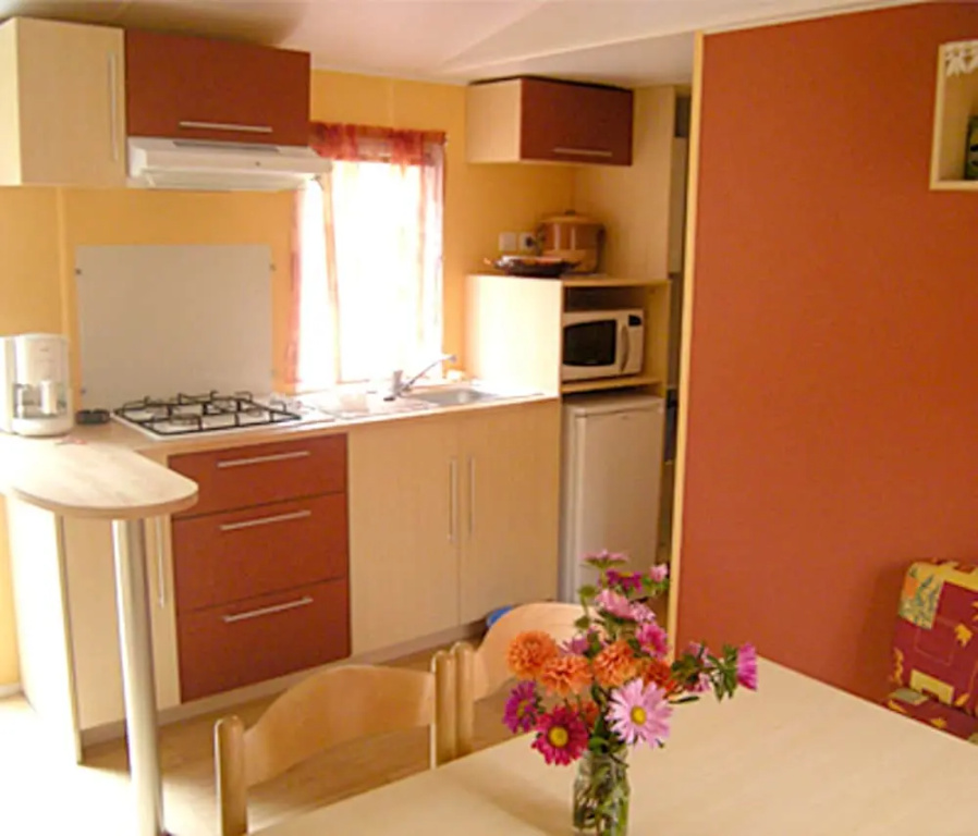 Property With 2 Bedrooms in Juncalas, With Wonderful Mountain View, Furnished Terrace and Wifi - 7 km From the Beach