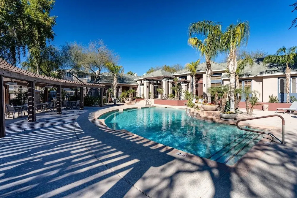 Gorgeous Apartment In A Great Area With Gym & Pool