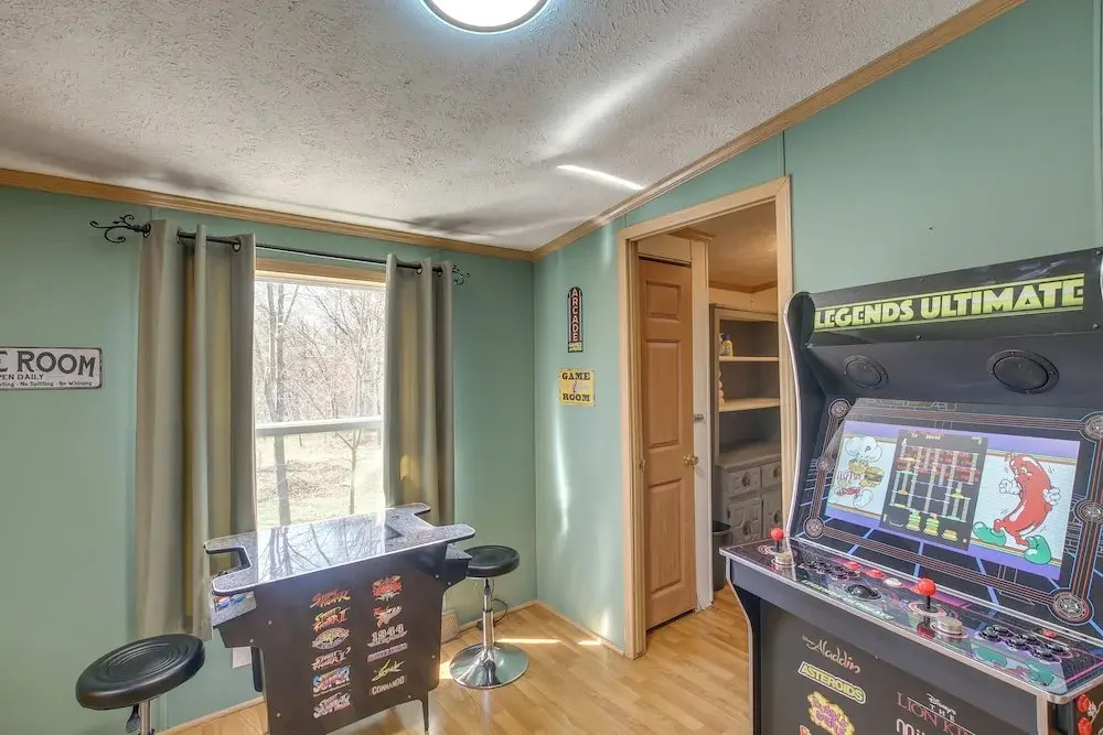 People and Paws Vacation Home by Wisconsin Dells!