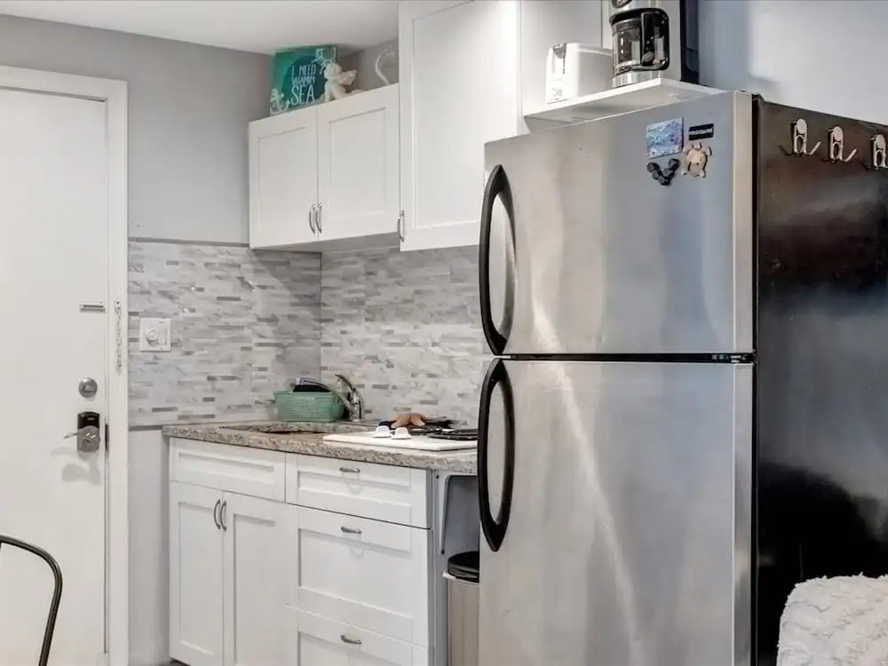 Beach 2 Blocks Away Heated Pool Waterview Suite