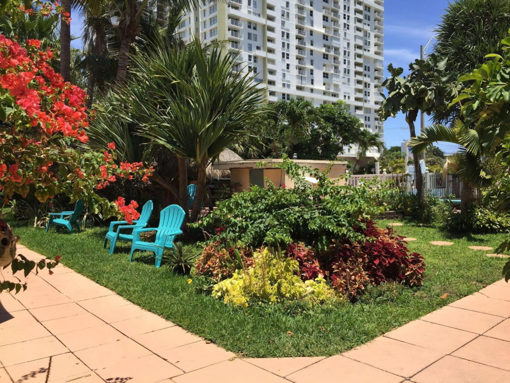 Sea Cove Motel