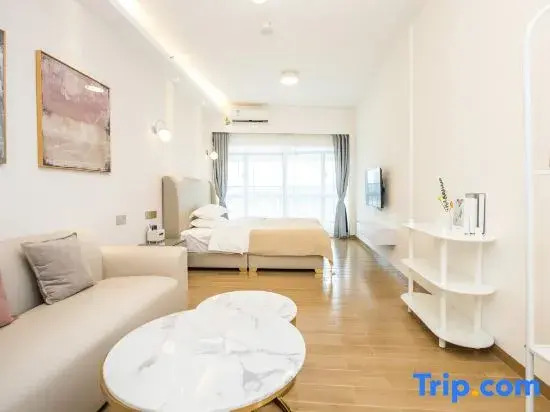 Zhaoqing · FumiFullmeCinemaBathtubDesignHotel