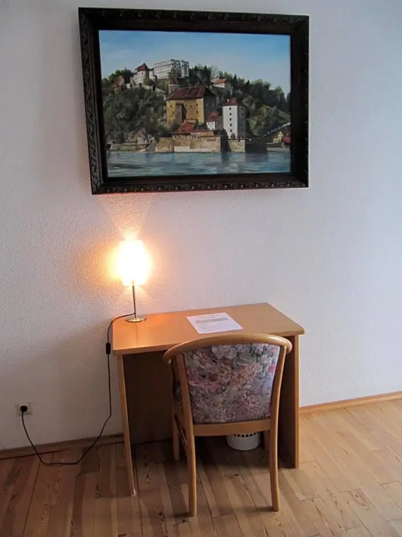 Hotel BURGWALD