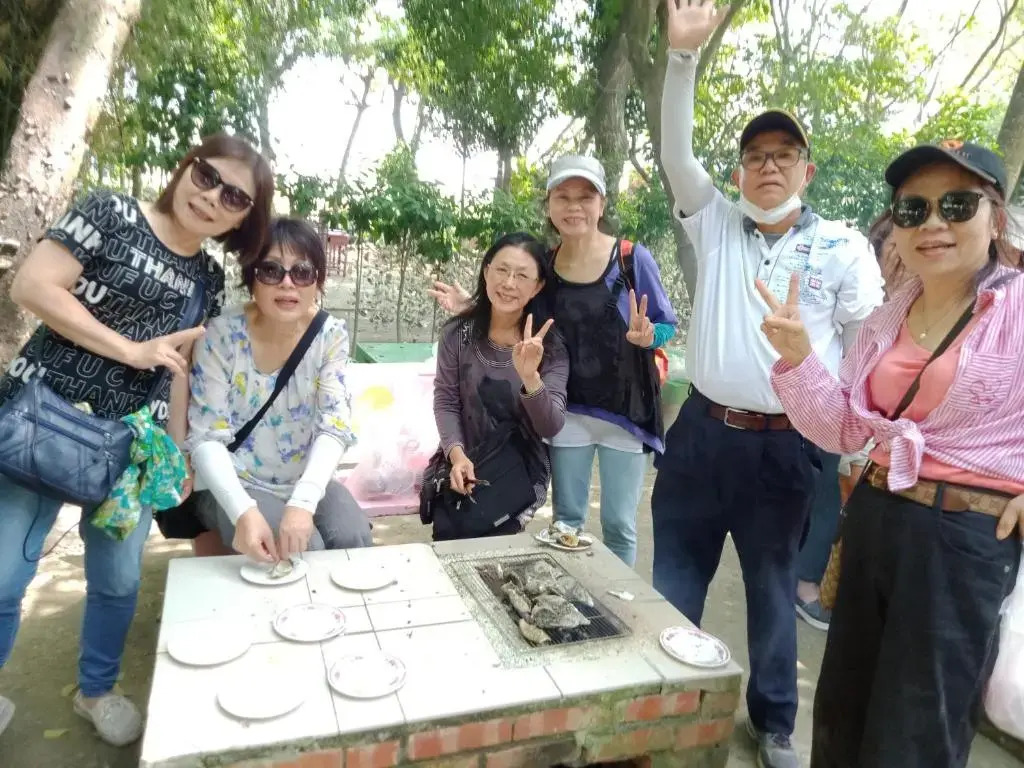 Chiayi Dongshi Puzi Creek Prow Sky Gift Traditional Farm Homestay
