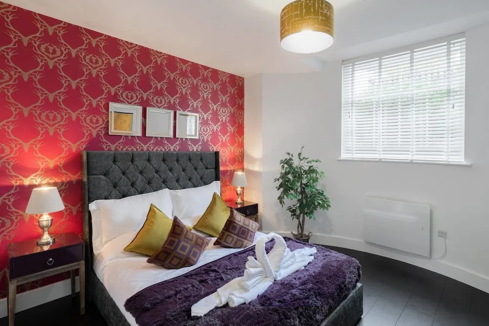 Kings House by Karah Boutiques