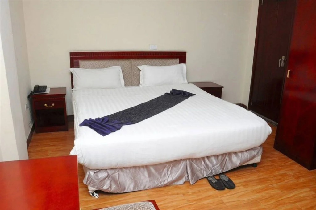 Blue Wave Hotel