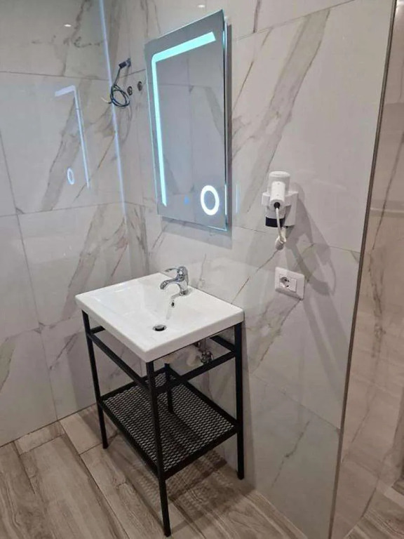 Joanna Suites
