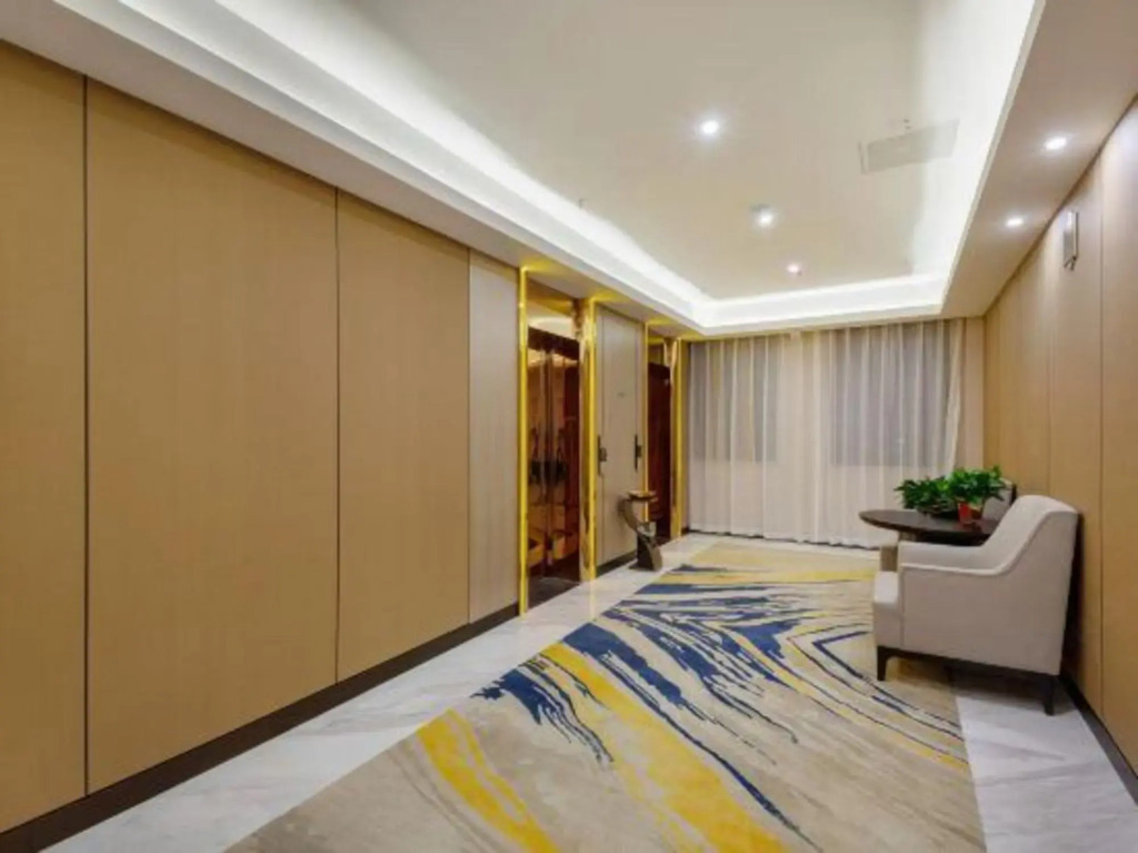RVienna International Hotel (Fangte store, Wuhu government center)