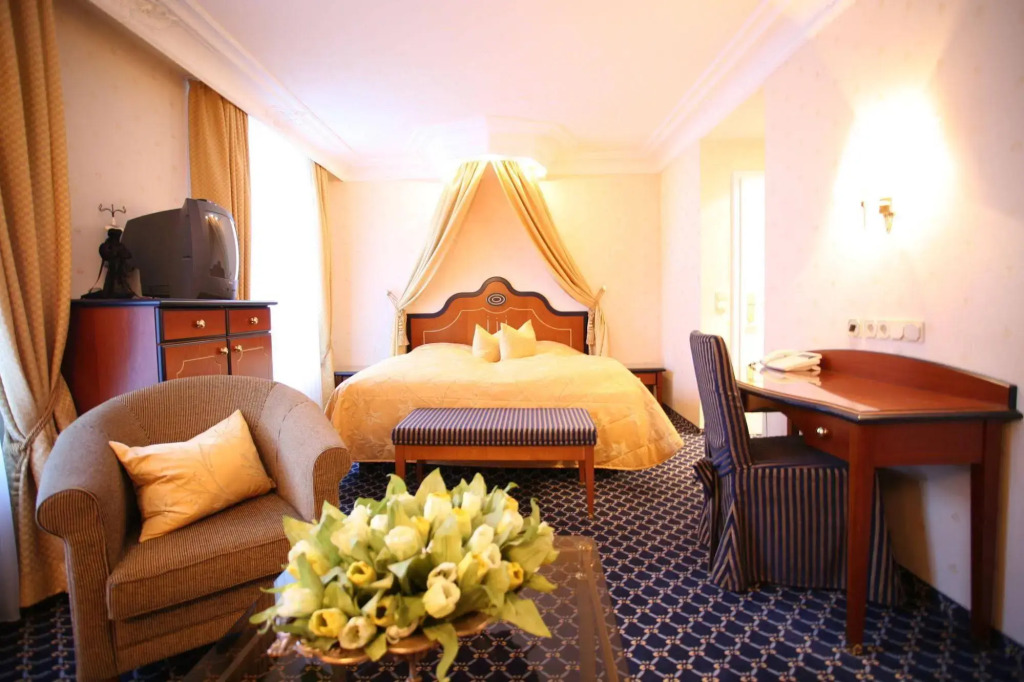 Moknis Palais Hotel & SPA