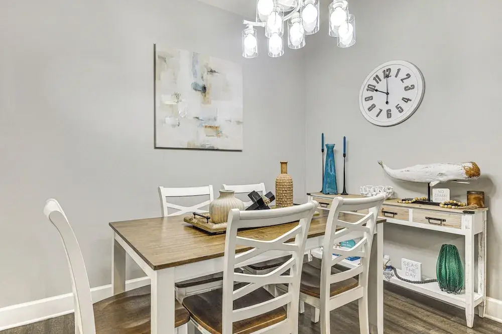 3 Mi to Owa: Modern Condo w/ Resort Pool!