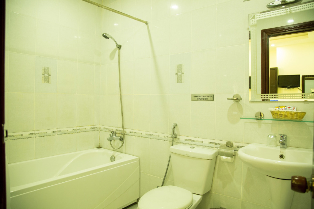 DDA Hotel District 1- Bùi Viện-Đề Thám Walking Street