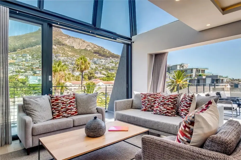 Incredible Penthouse w City Mountain Views Belle Vue Penthouse