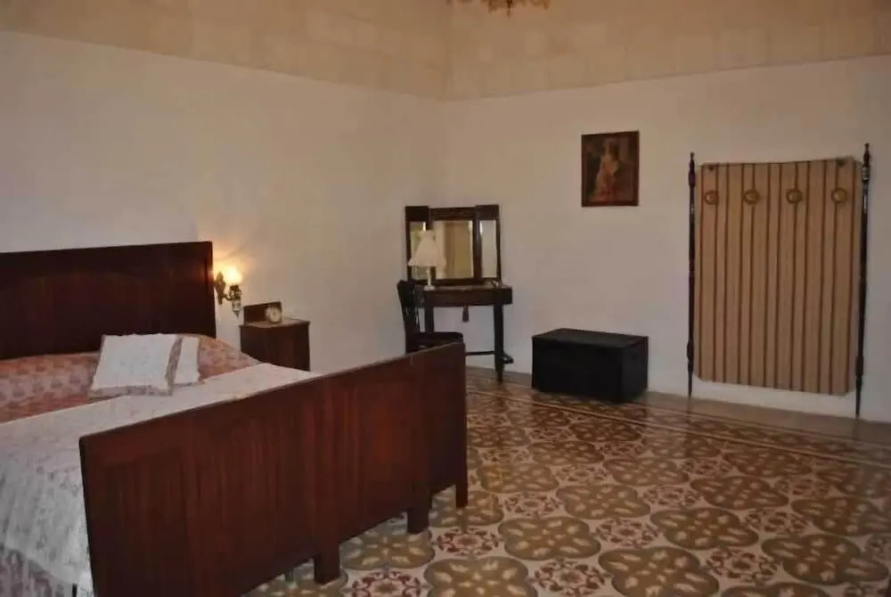 Novecento Room and Breakfast Puglia