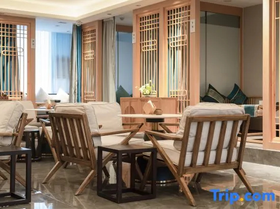 Jinlan'ou Hotel (Pingchang Chunguangyuan Commercial Pedestrian Street Branch)