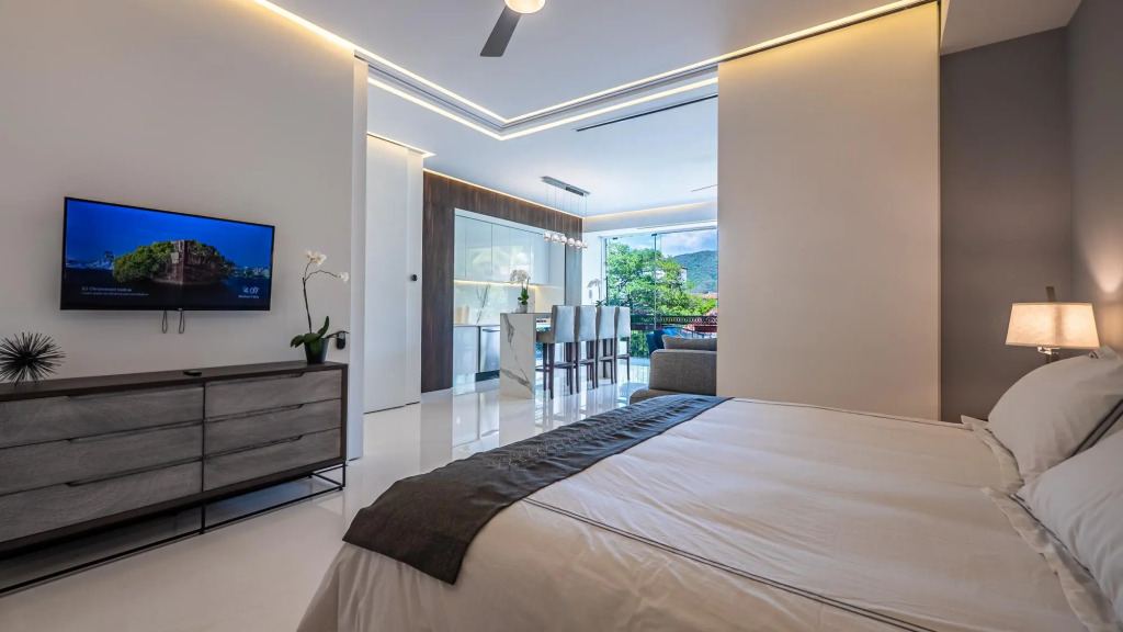Pier57unit411 Luxurious Ultra Chic Pier 57 Condo Romantic Zo
