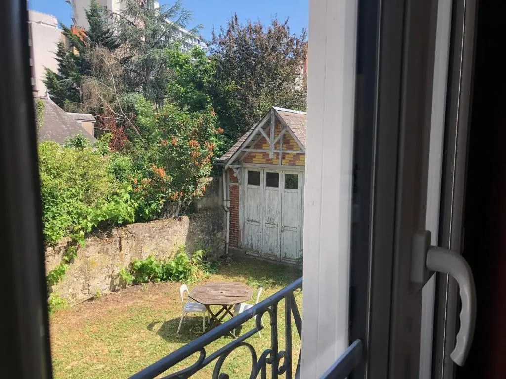 Studio au calme avec jardin - Tours centre