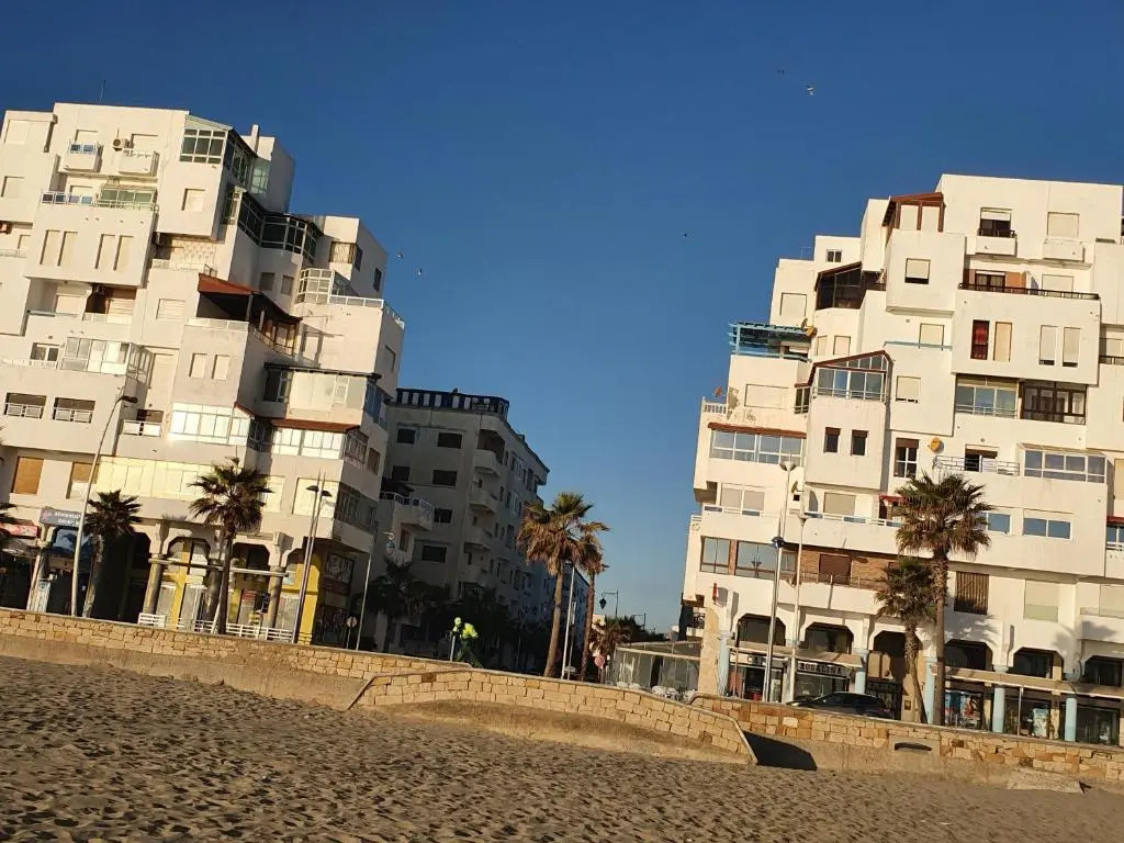 Appartement Avec Piscine, 1min de la Plage