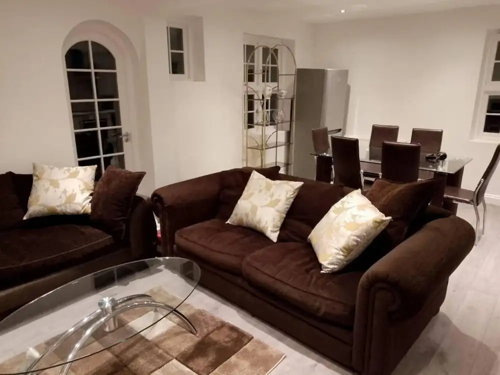 Inviting, Relaxing, 2-bed House-hampstead-london