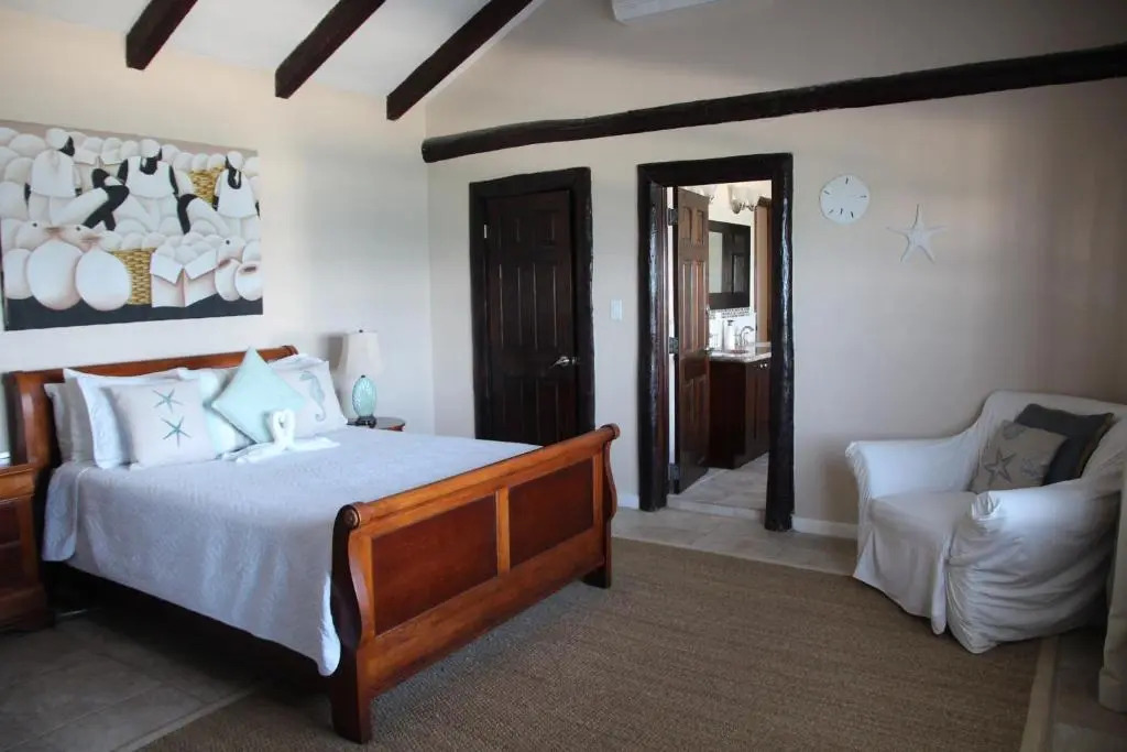 Waters Edge Villa - Oceanfront with Private Pool