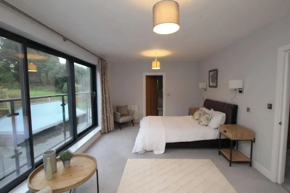 Essex Luxury Retreat With 6 Bedrooms