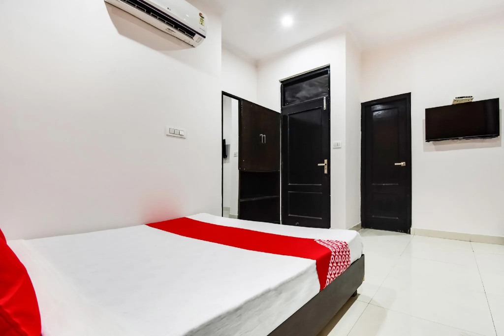 OYO 60618 Hotel Ab