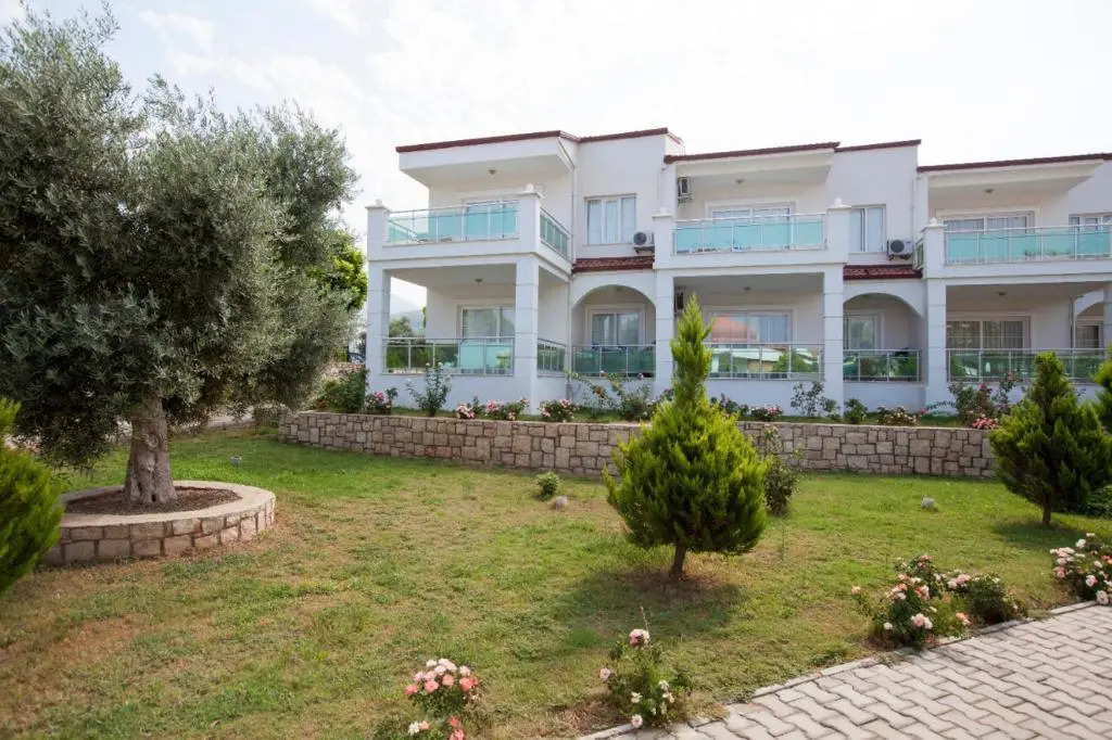 Modern Studio Flat in Didim with Shared Pool