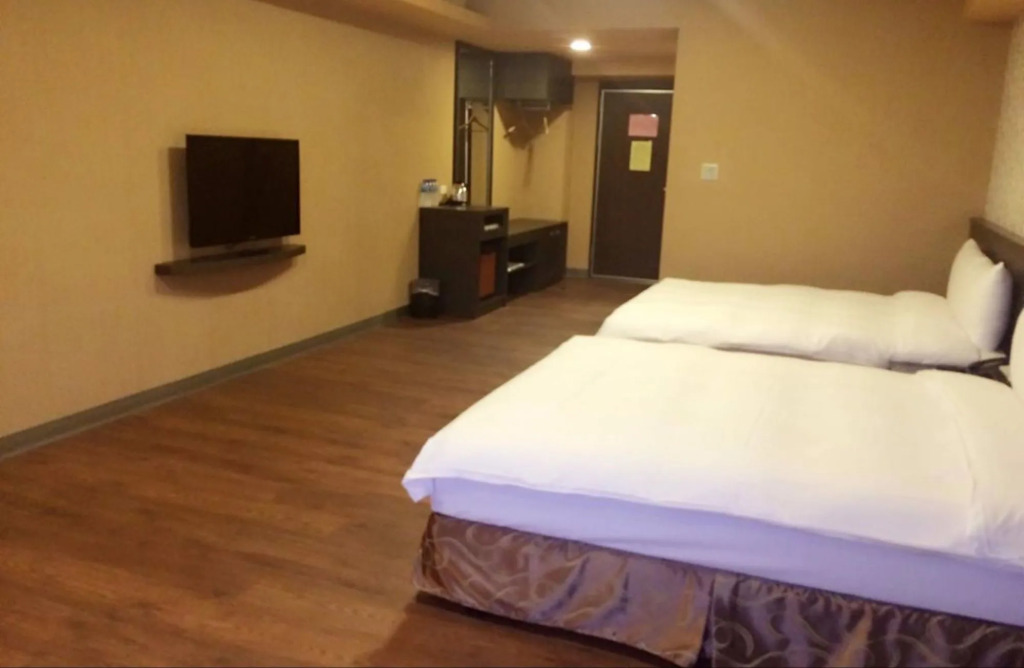 Crystal Hotel