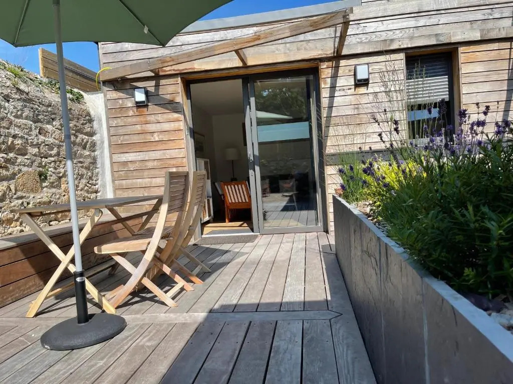 300 m Plage et Centre Ville - Parking Privatif et Gratuit sur Place - Terrasse Bois