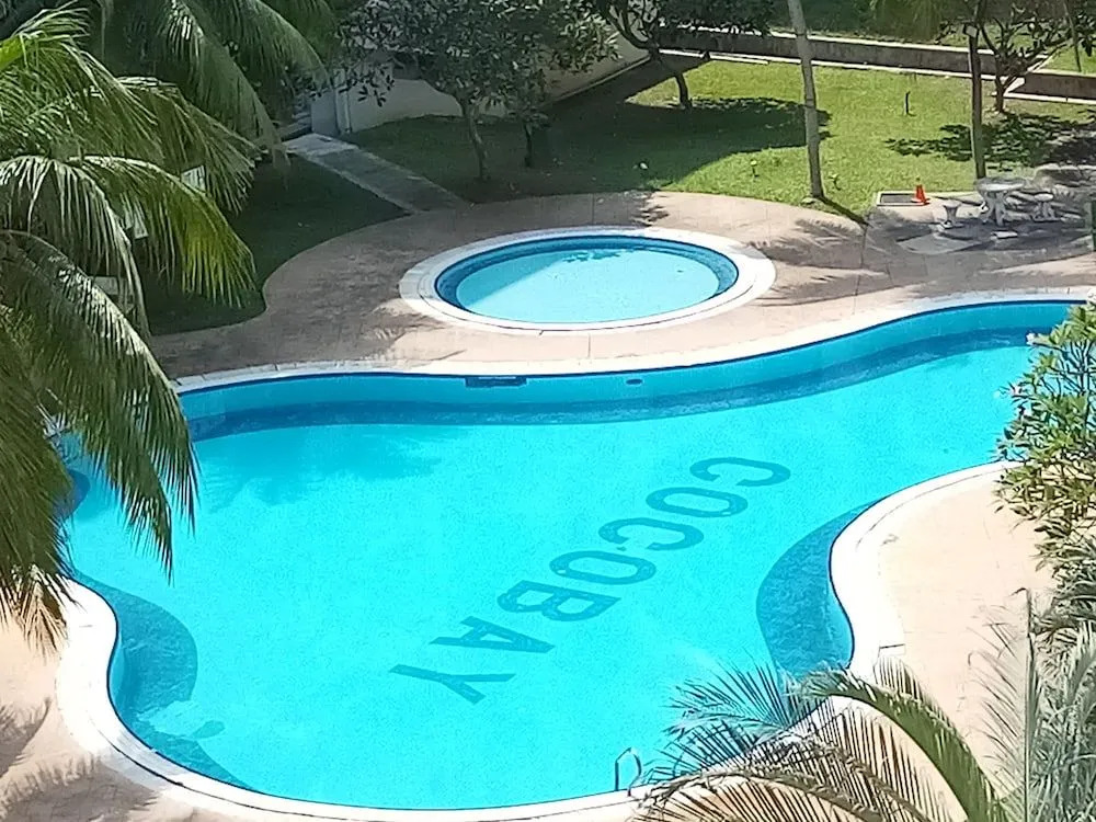 Rose Condo@ Cocobay Beach Resort