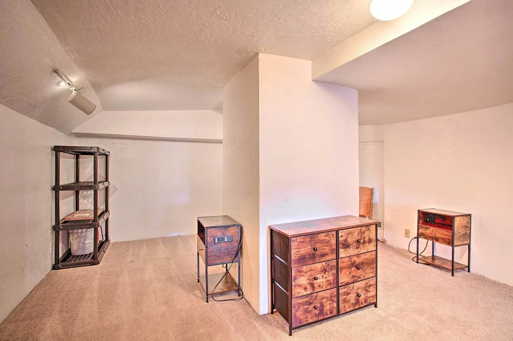 Pet-friendly OKC Home w/ Yard ~ 5 Mi to Dtwn!