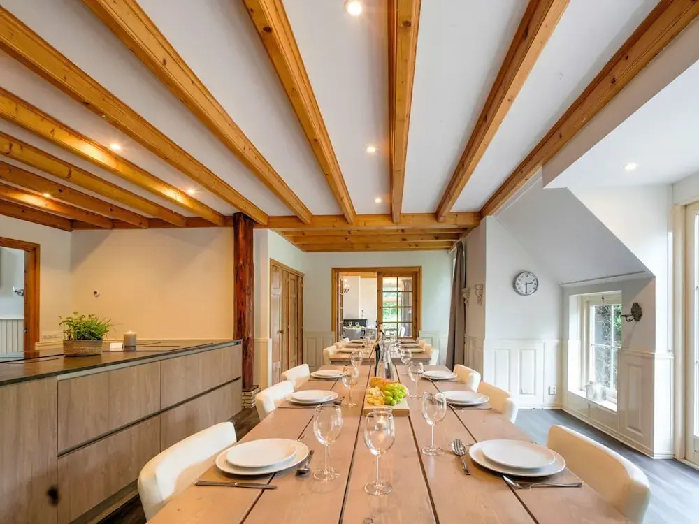 Spacious Farmhouse With Sauna, Hottub