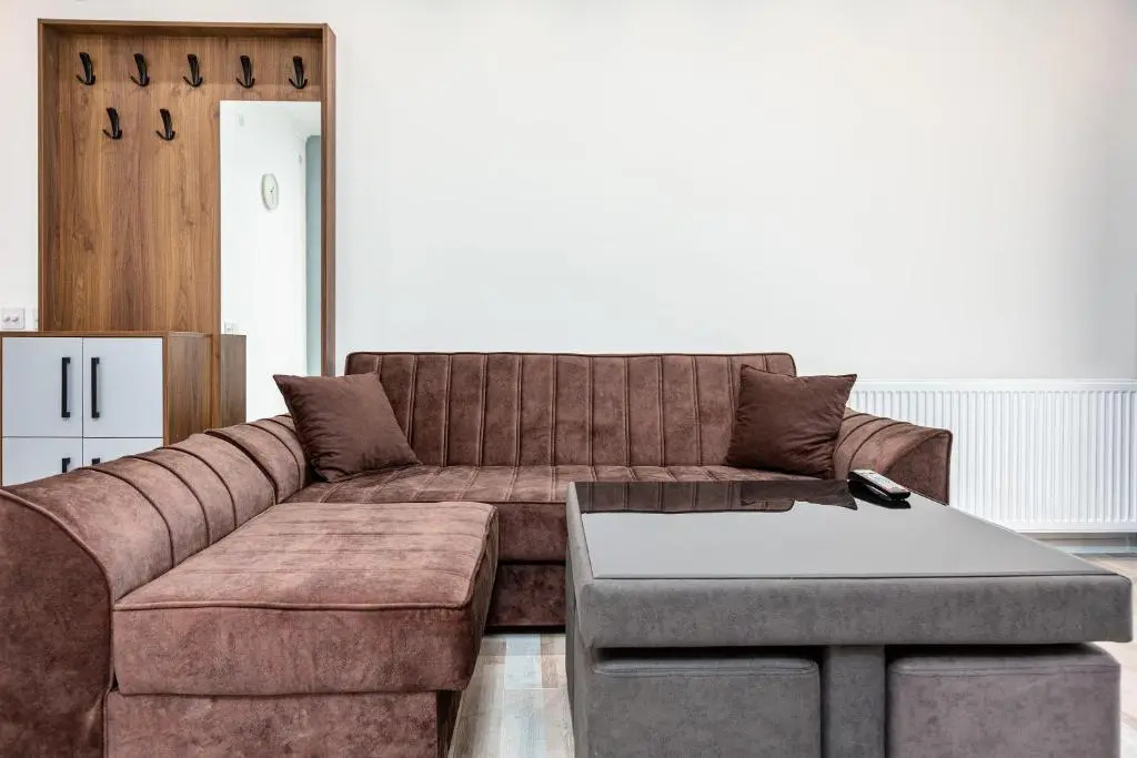 Ground Floor Bright Luxury 1Bedroom Apartment with Free Parking