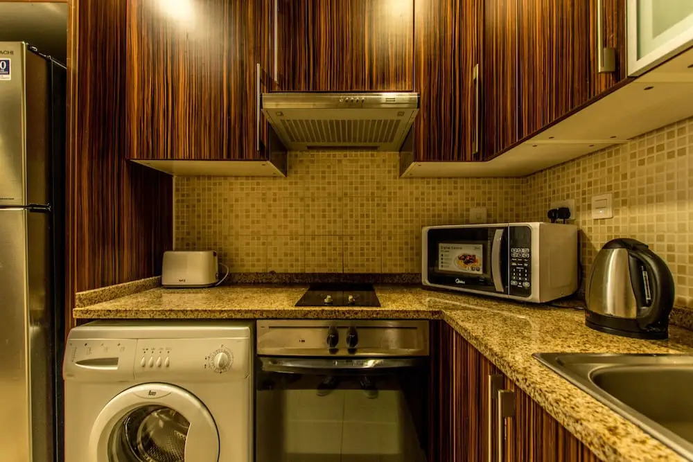 JLT - Goldcrest Executive 1 Cluster C