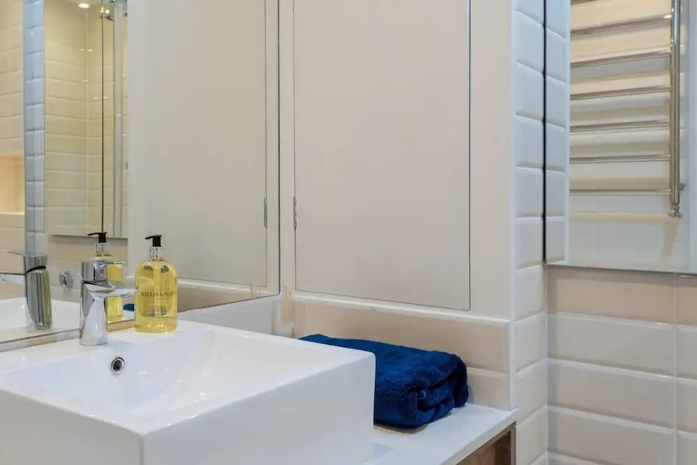 Modern 2 Bedroom Apartment, Wandsworth Town
