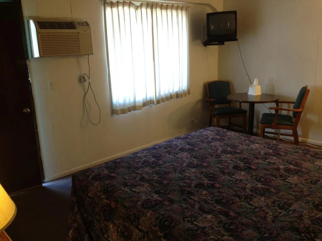 Budget Inn