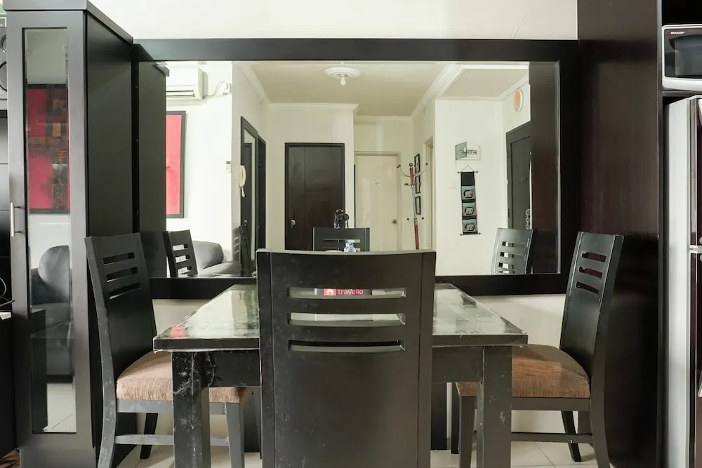 The Convenient 2br Apartment at Jakarta Residence