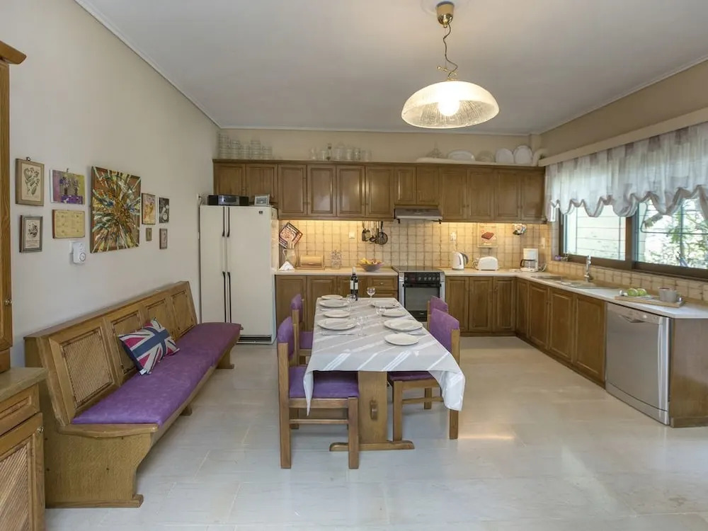 Family Holidays Apartment in Glyfada by GHH