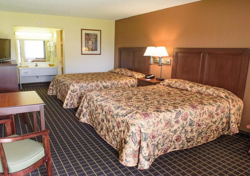 Roadstar Hotel Zephyrhills