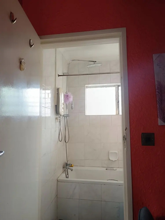 1 Bed Flat - Sleeps 2 - Parking - Wifi